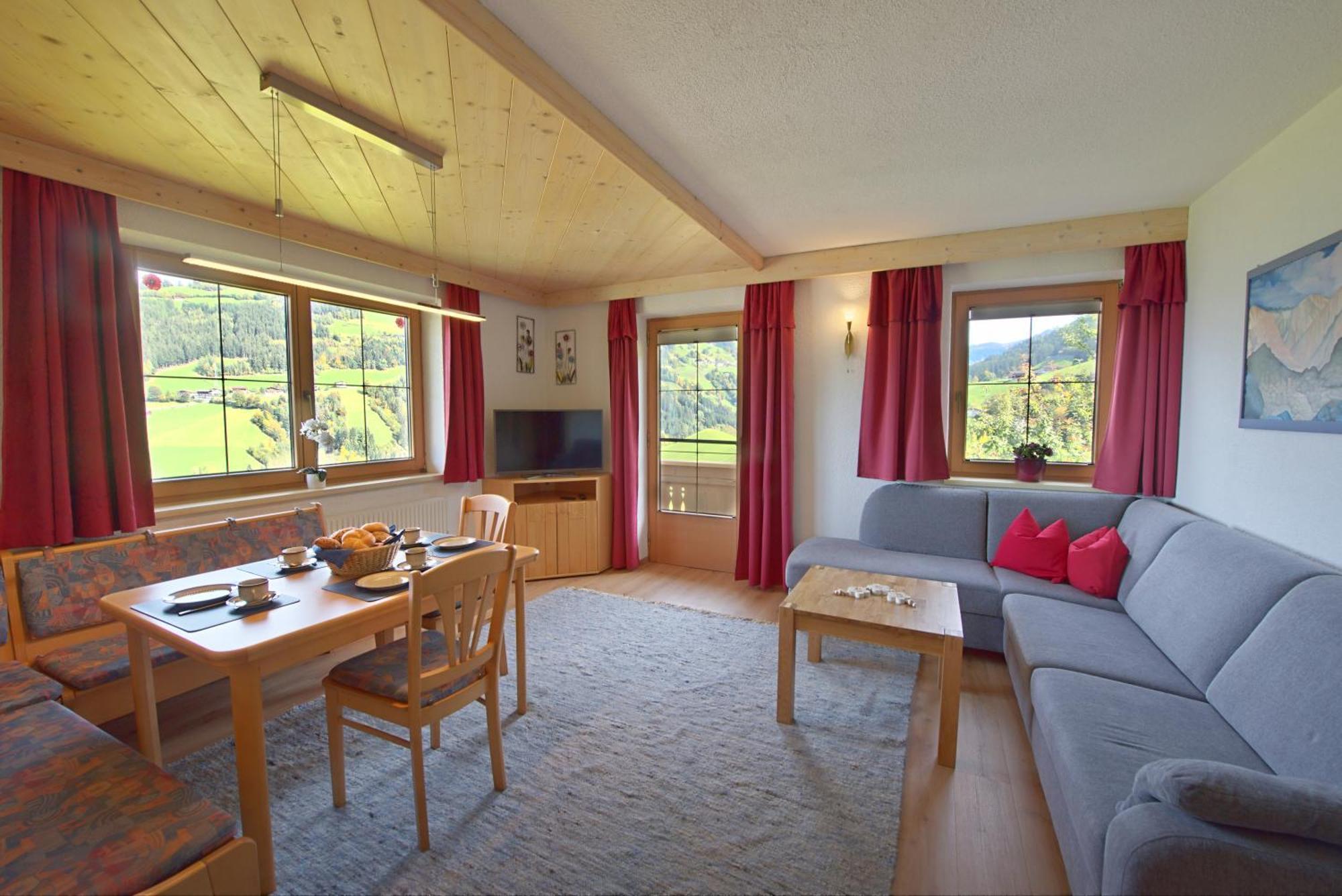 Ferienwohnung Ausblick Zillertal Hainzenberg Dış mekan fotoğraf
