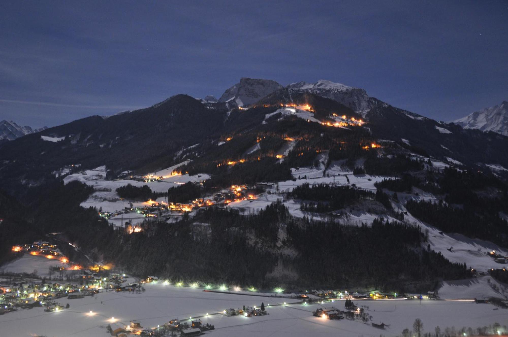 Ferienwohnung Ausblick Zillertal Hainzenberg Dış mekan fotoğraf