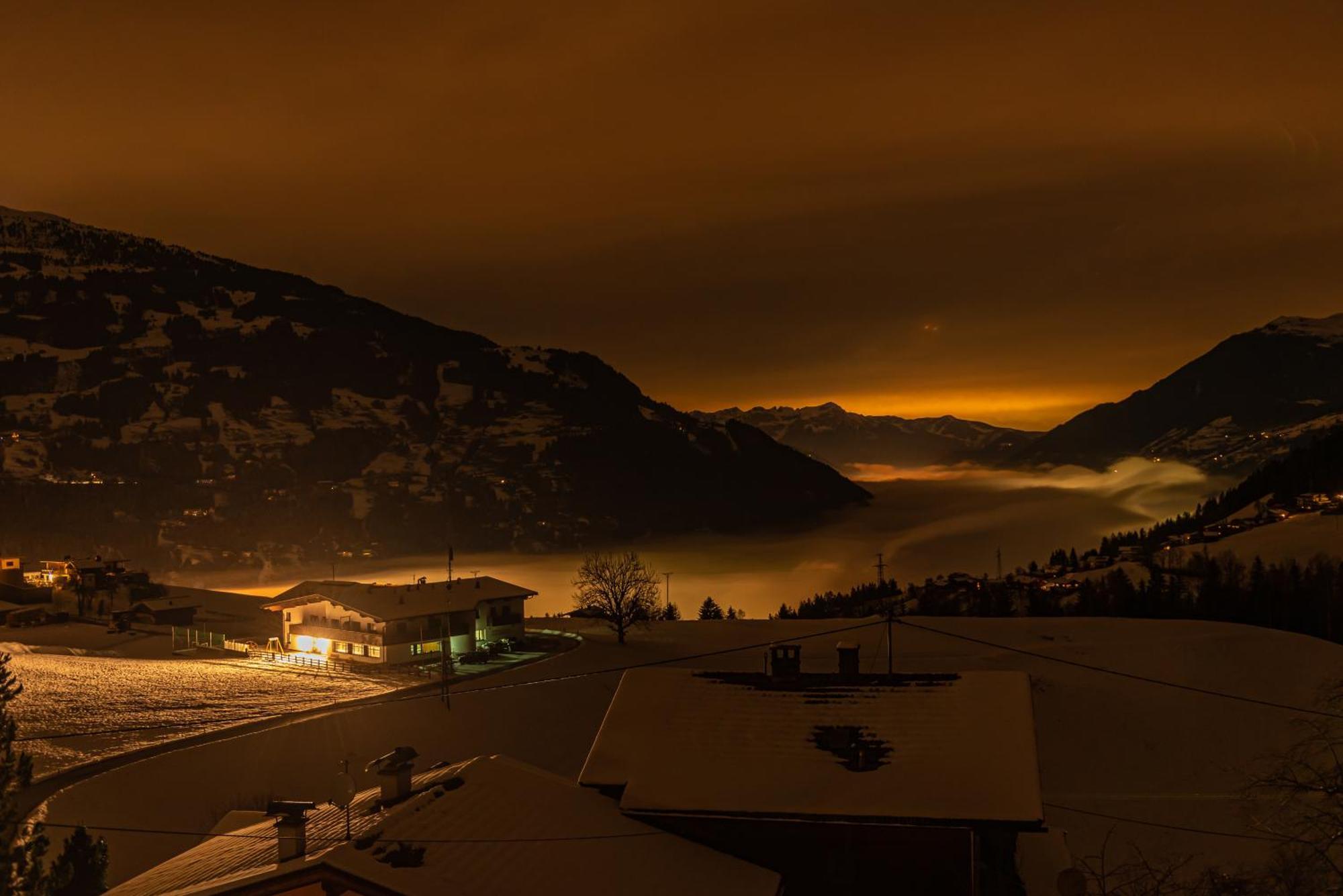 Ferienwohnung Ausblick Zillertal Hainzenberg Dış mekan fotoğraf