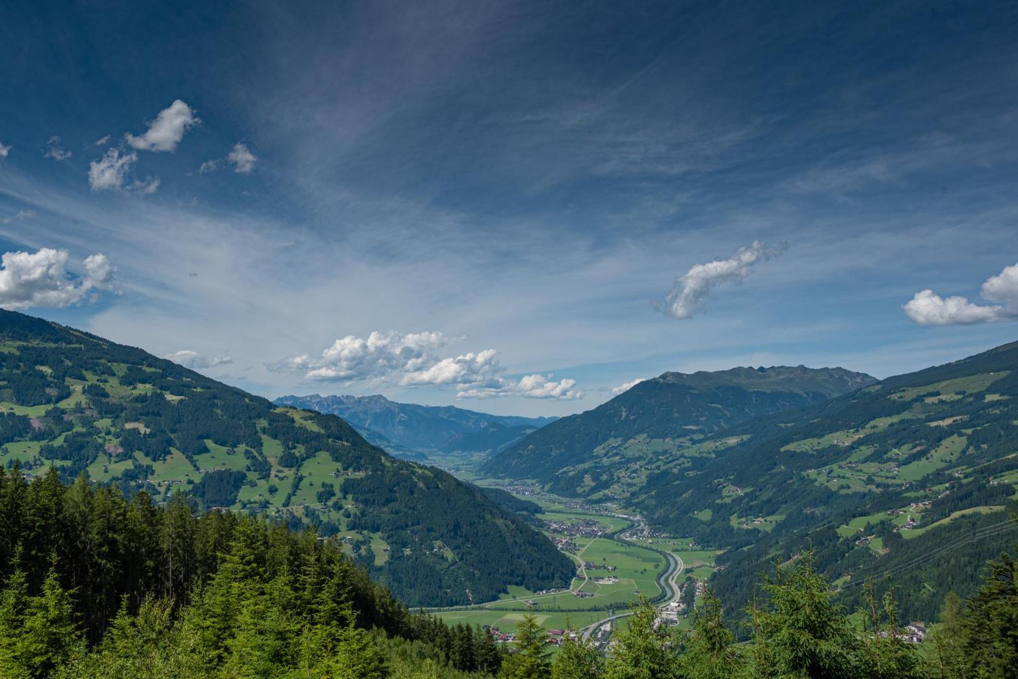 Ferienwohnung Ausblick Zillertal Hainzenberg Dış mekan fotoğraf