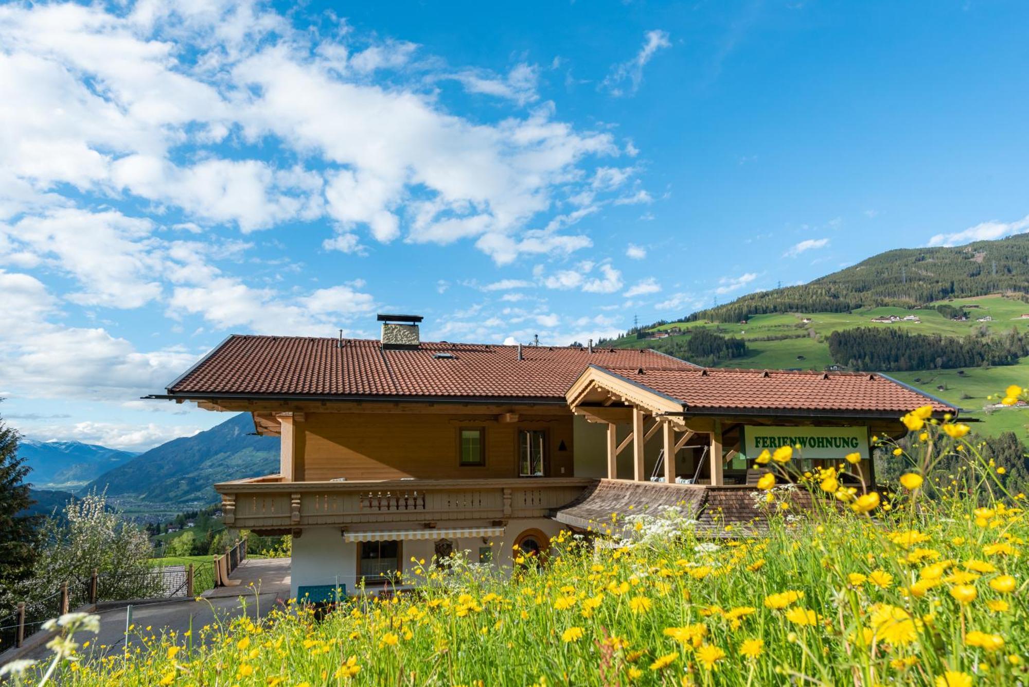 Ferienwohnung Ausblick Zillertal Hainzenberg Dış mekan fotoğraf